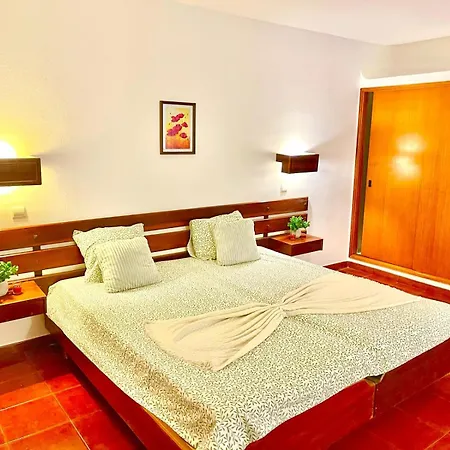 Apartman T1, Da Oura Albufeira
