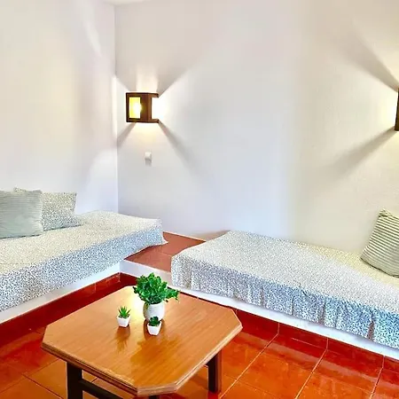 T1, Da Oura Apartment *